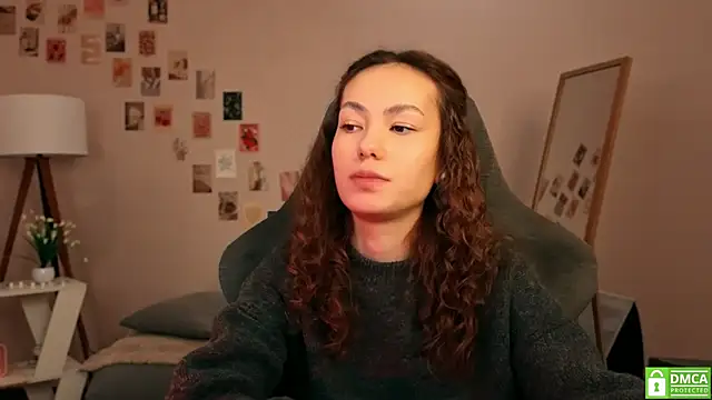 Snapshot of branchwithflowerss chatting on November 2025 01:32:02 PM branchwithflowerss online show from November 2025 01:32:02 PM