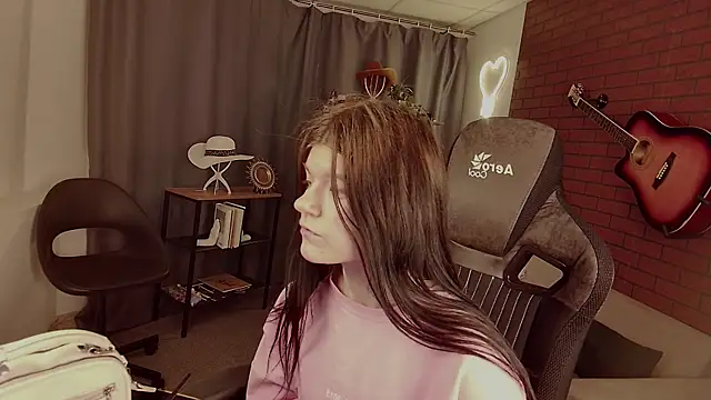 Snapshot of StasyaCollins chatting on December 2025 04:14:02 PM StasyaCollins online show from December 2025 04:14:02 PM