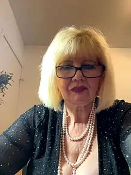 BoloshkaBlonda online show from November 2025 08:31:01 PM