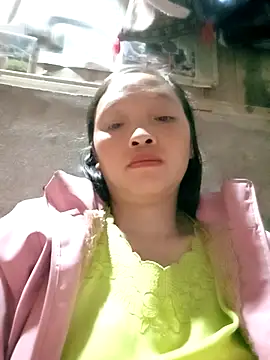 Snapshot of Minkine022 chatting on November 2025 11:05:01 PM Minkine022 online show from November 2025 11:05:01 PM