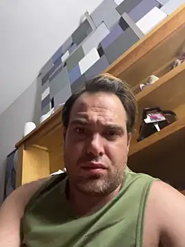 GymBoy83 online show from October 2025 03:29:01 PM