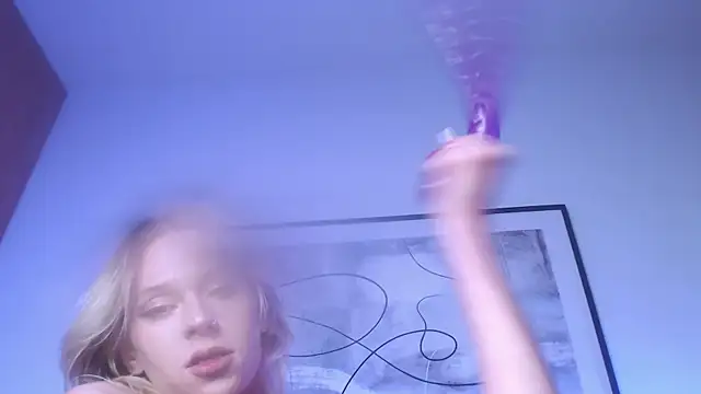 Snapshot of SophieDiamond_Xx chatting on October 2025 08:09:02 PM SophieDiamond Xx online show from October 2025 08:09:02 PM