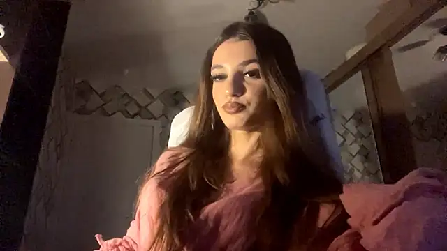 CandiDeso online show from October 2025 03:43:01 PM