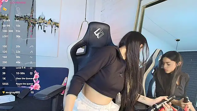 Snapshot of Matti_sofia_ chatting on October 2025 06:59:01 PM Matti sofia online show from October 2025 06:59:01 PM