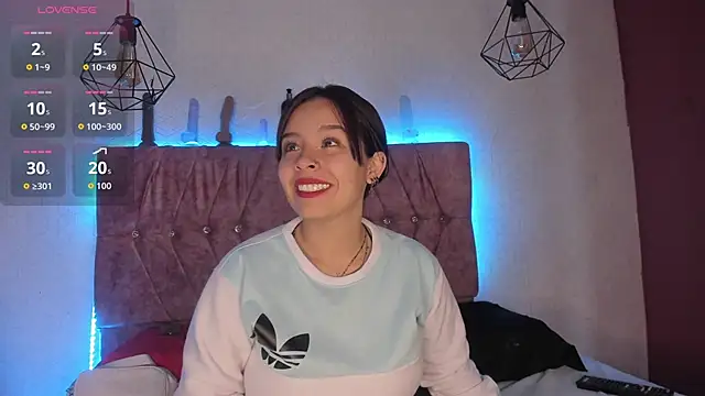 Snapshot of Mia_lopez_1 chatting on November 2025 11:31:02 AM Mia lopez 1 online show from November 2025 11:31:02 AM