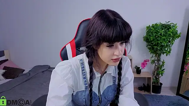 Erika peach online show from October 2025 02:59:01 PM