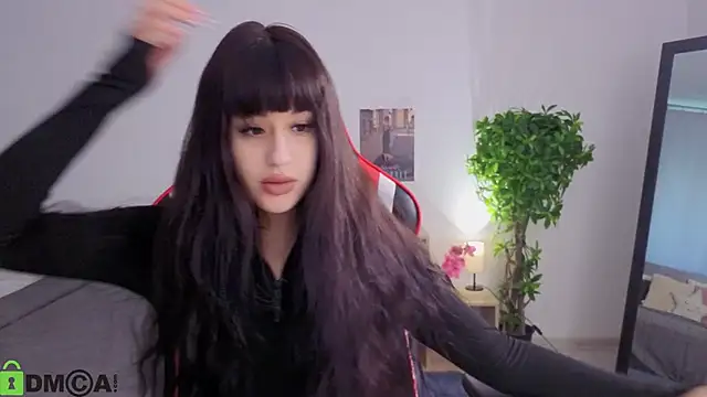 Erika peach online show from October 2025 02:25:01 PM