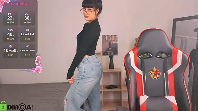 Erika peach online show from October 2025 02:50:01 PM