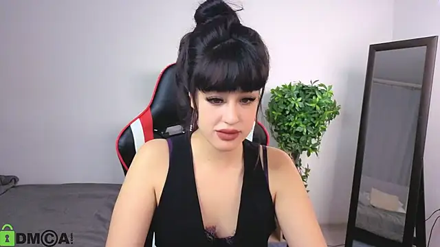 Erika peach online show from November 2025 03:36:02 PM