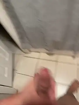 Snapshot of familia0210 chatting on November 2025 12:00:02 AM familia0210 online show from November 2025 12:00:02 AM