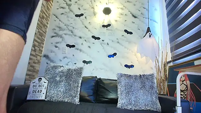 Max Miller S online show from October 2025 06:42:01 PM