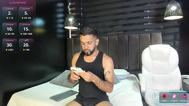 Snapshot of Lobo_sex21 chatting on October 2025 07:22:02 PM Lobo sex21 online show from October 2025 07:22:02 PM