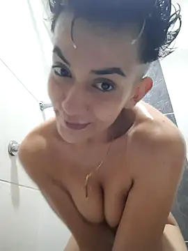 Snapshot of Zulyhenao chatting on October 2025 01:20:02 PM Zulyhenao online show from October 2025 01:20:02 PM