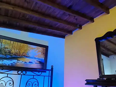 Snapshot of Zulyhenao chatting on October 2025 03:55:02 PM Zulyhenao online show from October 2025 03:55:02 PM