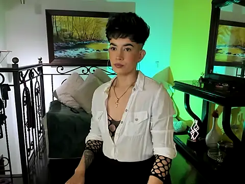 Snapshot of Zulyhenao chatting on October 2025 05:30:01 AM Zulyhenao online show from October 2025 05:30:01 AM