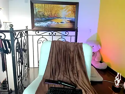 Snapshot of Zulyhenao chatting on November 2025 09:53:01 AM Zulyhenao online show from November 2025 09:53:01 AM