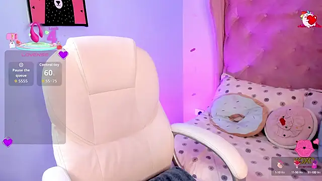 Snapshot of Vanelope_evanss chatting on October 2025 12:28:01 PM Vanelope evanss online show from October 2025 12:28:01 PM