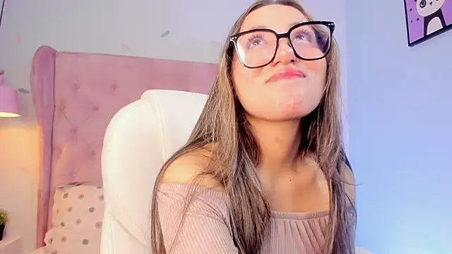 Snapshot of Vanelope_evanss chatting on November 2025 01:20:01 PM Vanelope evanss online show from November 2025 01:20:01 PM