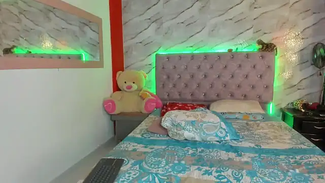 Snapshot of Stefany_Andruw chatting on November 2025 01:55:02 PM Stefany Andruw online show from November 2025 01:55:02 PM