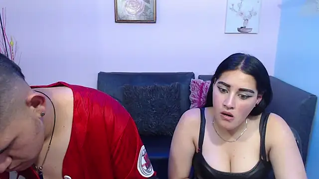 Snapshot of Eric_and_Alisson chatting on October 2025 06:24:01 PM Eric and Alisson online show from October 2025 06:24:01 PM