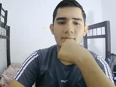 camilowhite 1 online show from October 2025 03:53:01 PM