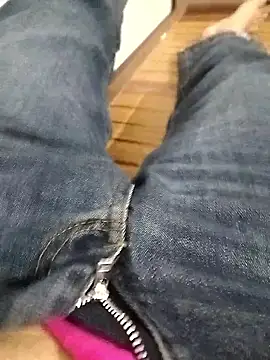 Snapshot of Lili_2love chatting on October 2025 02:14:02 AM Lili 2love online show from October 2025 02:14:02 AM