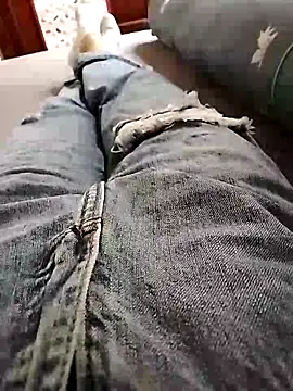 Snapshot of Lili_2love chatting on October 2025 01:09:02 AM Lili 2love online show from October 2025 01:09:02 AM