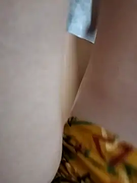 Snapshot of Lili_2love chatting on October 2025 01:36:03 PM Lili 2love online show from October 2025 01:36:03 PM