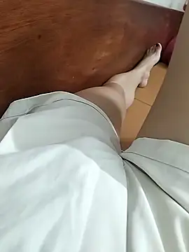 Snapshot of Lili_2love chatting on November 2025 01:54:02 PM Lili 2love online show from November 2025 01:54:02 PM