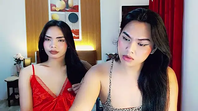 Snapshot of fallinLunaxX chatting on October 2025 04:07:01 PM fallinLunaxX online show from October 2025 04:07:01 PM