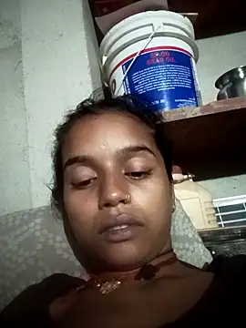 Snapshot of Cuty_kanchna chatting on October 2025 04:44:02 PM Cuty kanchna online show from October 2025 04:44:02 PM