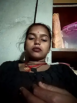 Snapshot of Cuty_kanchna chatting on December 2025 02:45:02 PM Cuty kanchna online show from December 2025 02:45:02 PM