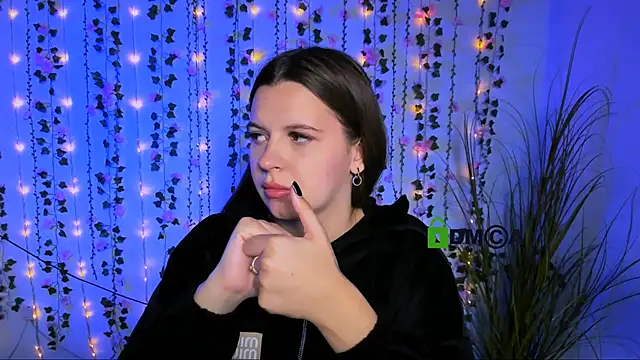 ricky kiss  online show from October 2025 08:45:01 AM