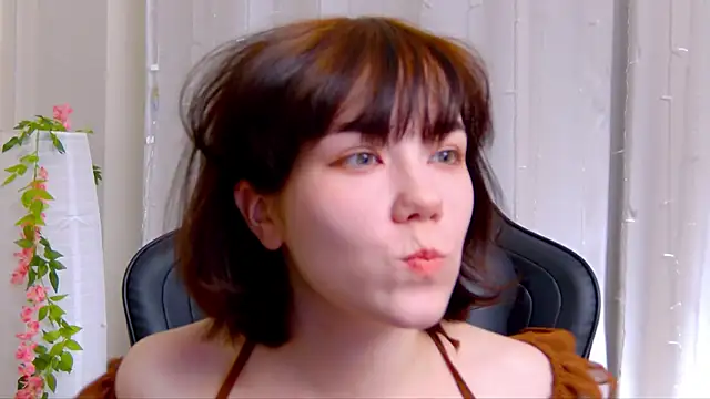 Kelly foox online show from October 2025 08:46:02 AM