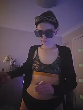 lonely Cosplay chick online show from November 2025 05:13:01 PM