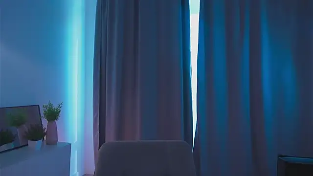 Snapshot of formoneyes chatting on October 2025 04:32:01 AM formoneyes online show from October 2025 04:32:01 AM