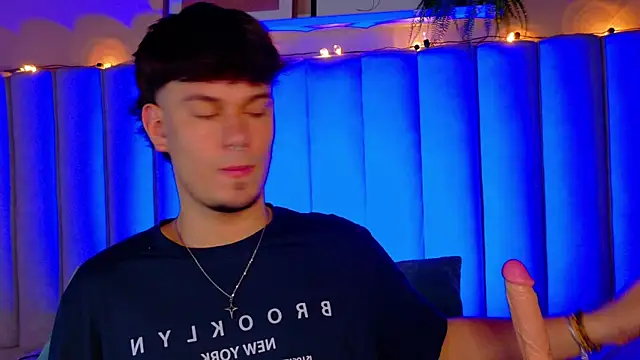 Snapshot of LiamThunder05_ chatting on November 2025 03:08:02 AM LiamThunder05 online show from November 2025 03:08:02 AM