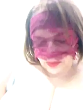 Snapshot of -Sonbola chatting on October 2025 10:25:02 PM -Sonbola online show from October 2025 10:25:02 PM