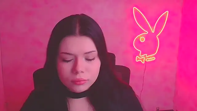 Snapshot of Mona_Esty chatting on November 2025 06:33:01 AM Mona Esty online show from November 2025 06:33:01 AM