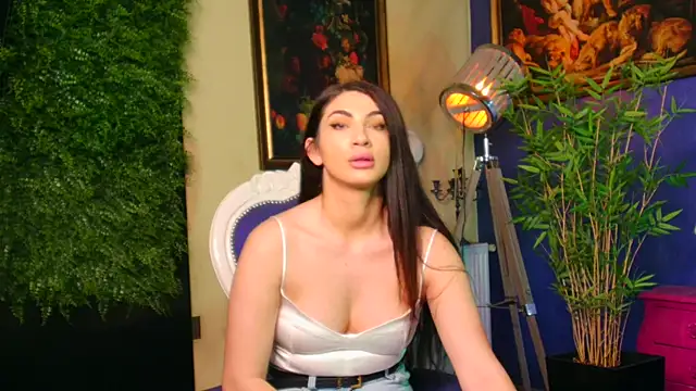 nicolepalmer online show from October 2025 05:36:02 PM