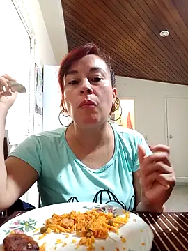 Dayana Owens online show from October 2025 07:32:02 PM