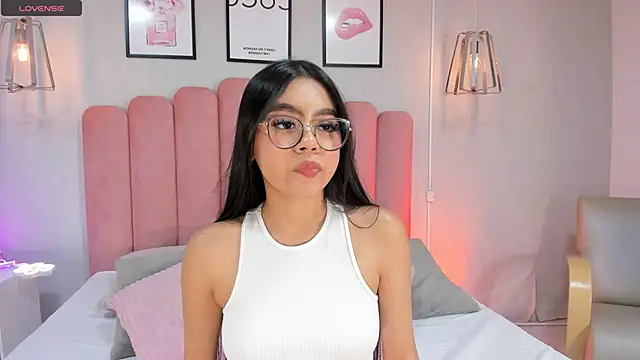 Snapshot of mara_swan_ chatting on October 2025 07:25:02 PM mara swan online show from October 2025 07:25:02 PM