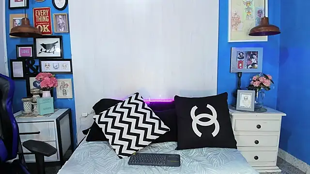 CameronRey  online show from November 2025 09:24:02 PM