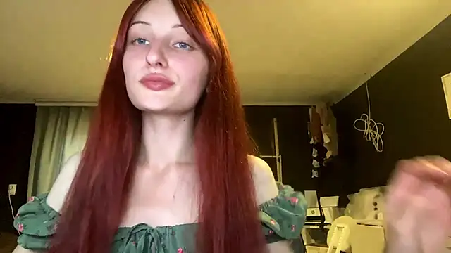 EvaLiv online show from October 2025 10:35:02 AM
