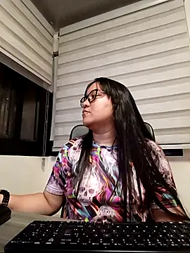 Xander Taylor  online show from October 2025 04:22:01 AM