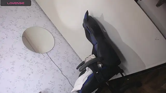 Snapshot of altair_w chatting on November 2025 08:52:02 PM altair w online show from November 2025 08:52:02 PM