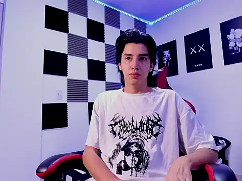 Snapshot of jeycobb chatting on December 2025 12:32:01 PM jeycobb online show from December 2025 12:32:01 PM