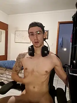 SweetGoodBoy22 online show from November 2025 07:56:02 PM