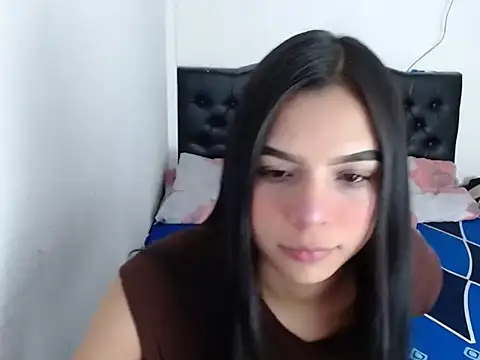 Snapshot of linnaskinyy chatting on November 2025 06:26:02 AM linnaskinyy online show from November 2025 06:26:02 AM