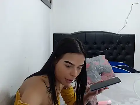 Snapshot of linnaskinyy chatting on December 2025 01:13:01 AM linnaskinyy online show from December 2025 01:13:01 AM